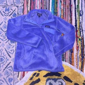 Patagonia half-snap soft purple pullover with pockets